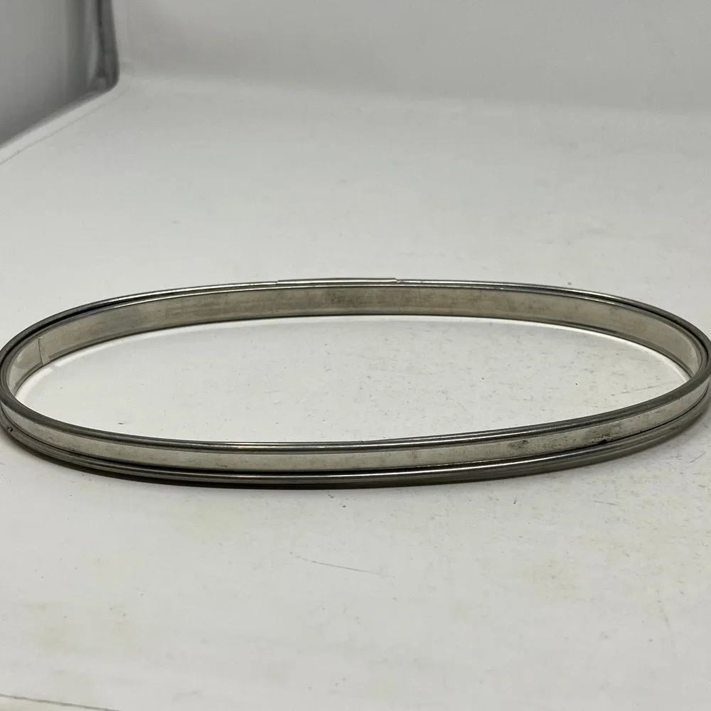 Vintage Metal Embroidery Hoops Set Round and Oval Silver Tone Tension Spring